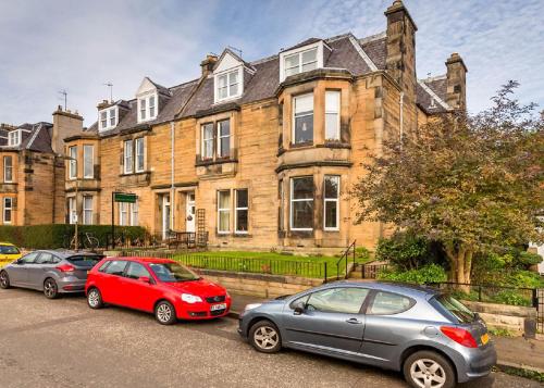 Airdenair Guest House - Best Hotels with Free Breakfast in Edinburgh