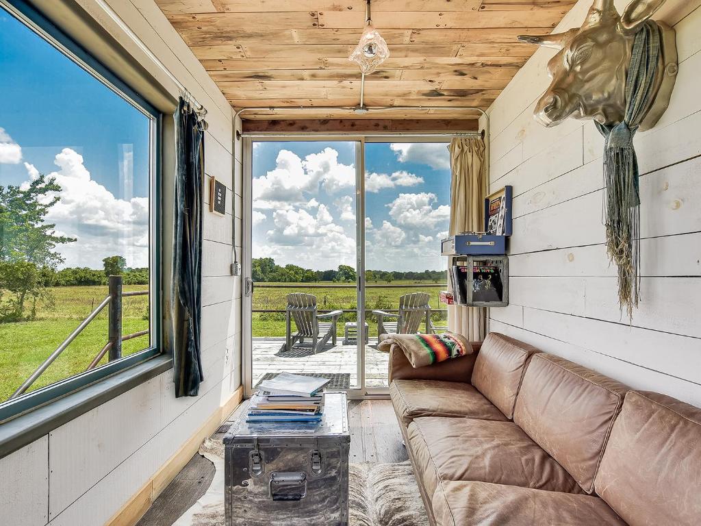 FlopHouze Shipping Container Hotel - Best Hotels in Texas