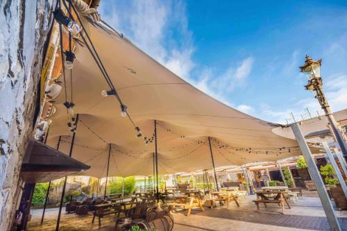 Court Yard Hotel - Best Parking Hotels in Dublin