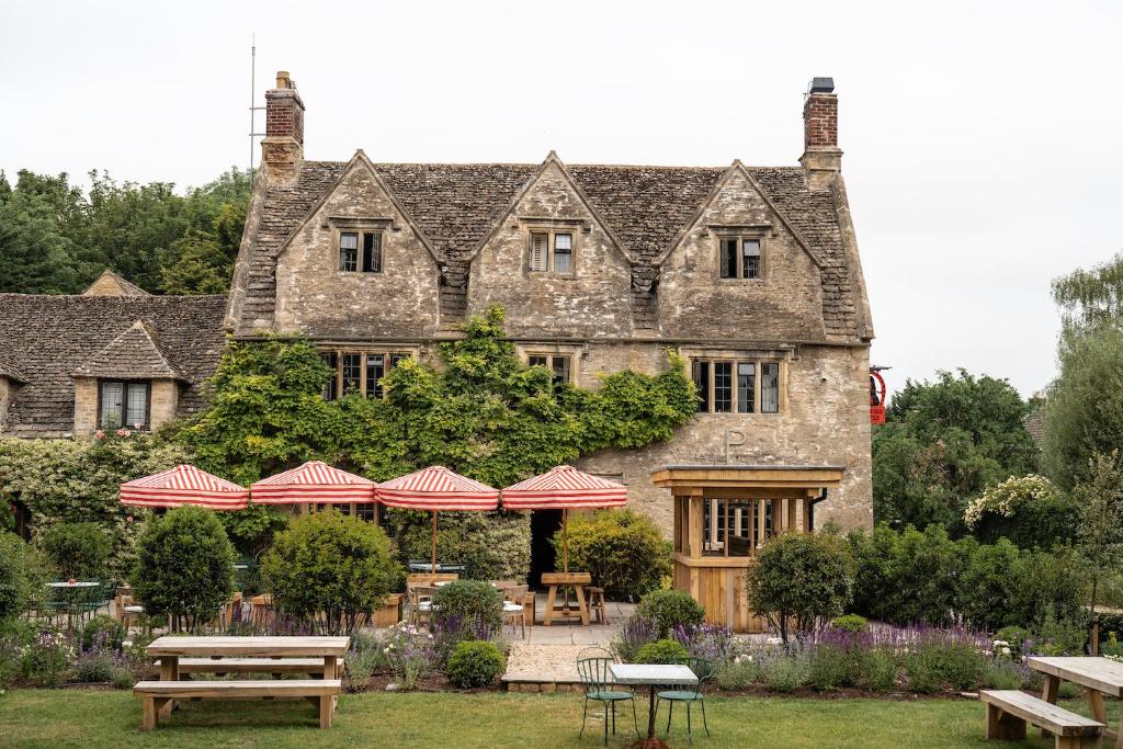 The Double Red Duke, Cotswolds - Best Hotels in Oxfordshire