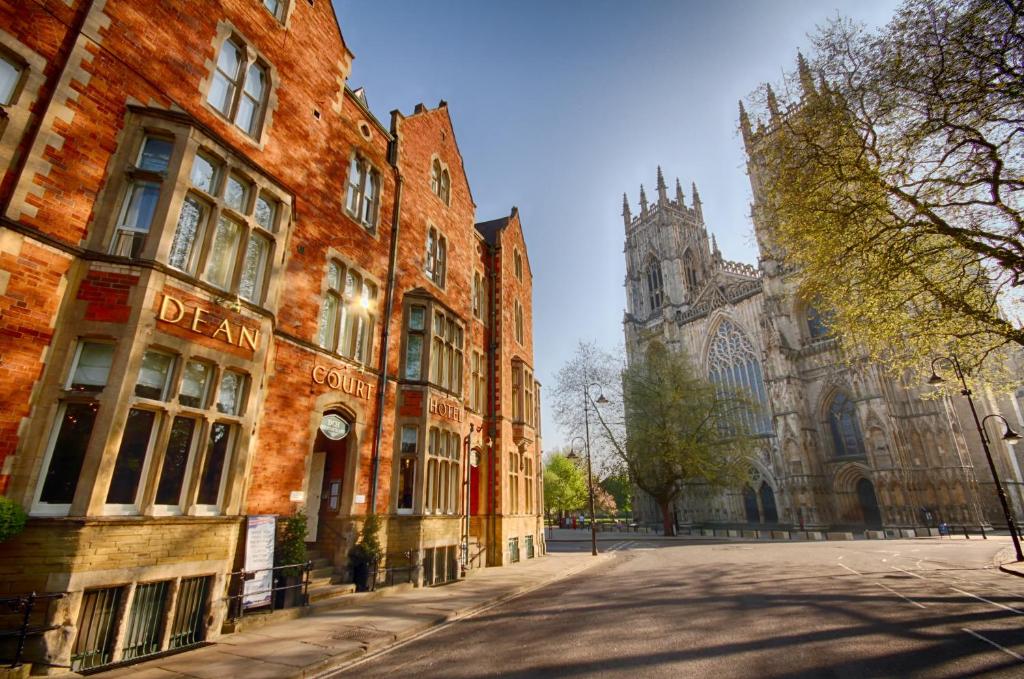 The Dean Court - Family Friendly Hotels in Yorkshire