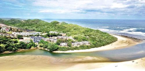 Blue Lagoon Hotel and Conference Centre - Best Beach Hotels in South Africa
