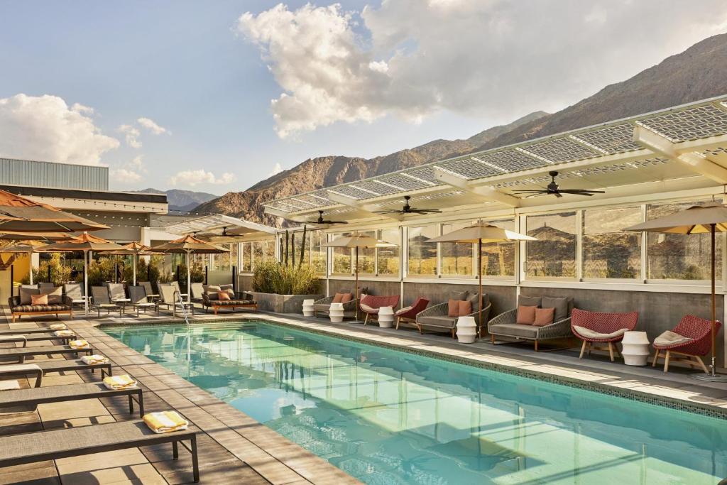 Kimpton Rowan Palm Springs Hotel by IHG - Pet Friendly Hotels Palm Springs