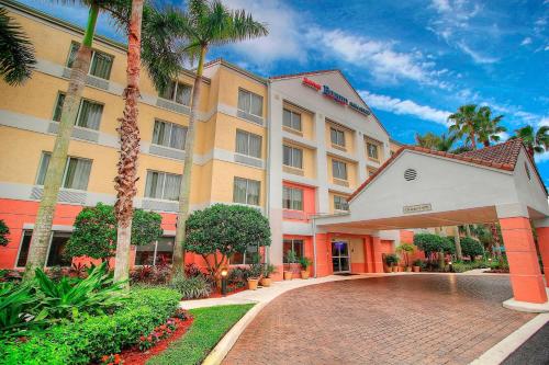 Fairfield Inn & Suites By Marriott Jupiter - Best Hotels with Free Breakfast in West Palm Beach, FL