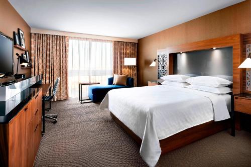 Sheraton Toronto Airport Hotel & Conference Centre - Best Marriott International Hotels in Ontario