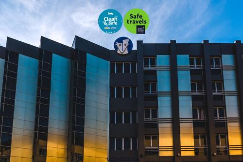 Hotel Vojvodina - Best Parking Hotels in Serbia