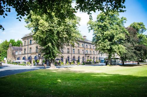 White Hart Hotel & Apartments - Best Hotels in Harrogate