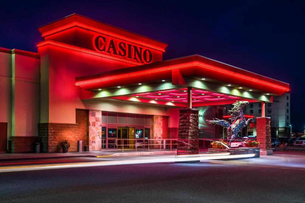 Deerfoot Inn and Casino - Best Business Hotels in Calgary