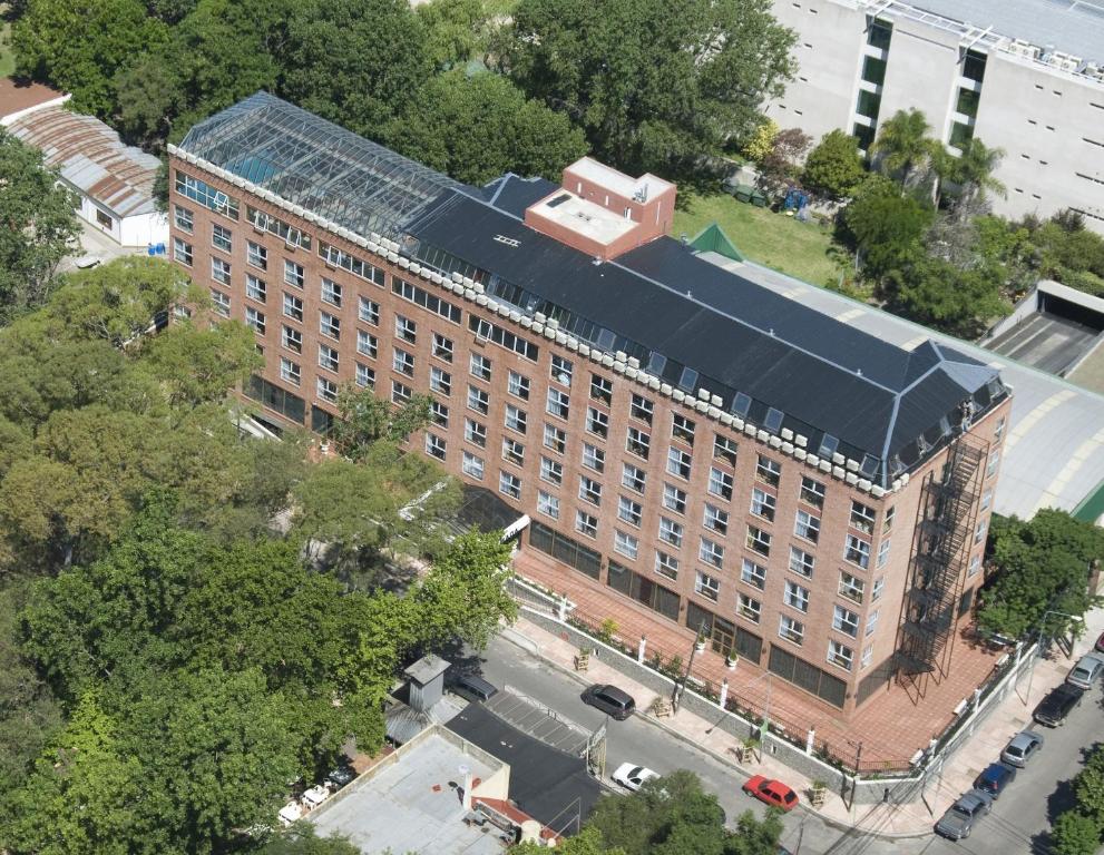 Ramada by Wyndham Buenos Aires - Best Spa Hotels in Buenos Aires