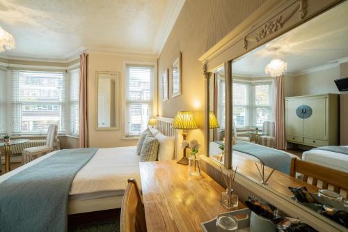 OYO Lina Guest House - Best Parking Hotels in Oxford