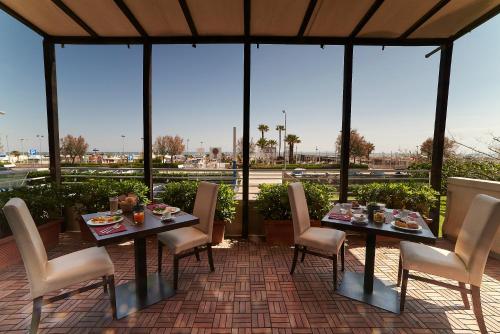 Alisei Palace Hotel - Best Family Hotels in Rimini