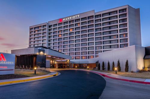 Wichita Marriott - Best Hotels in Wichita, KS
