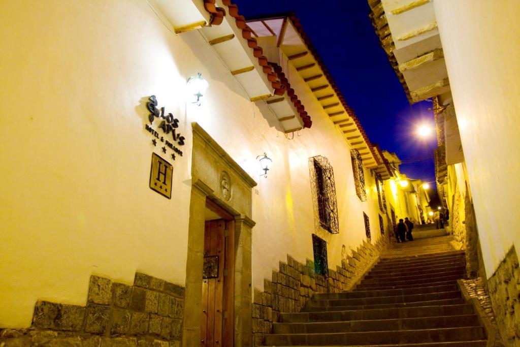 Hotel & Mirador Los Apus - Best Hotels with Free Breakfast in Cusco
