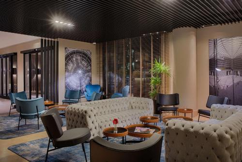 Radisson Blu Hotel Milan - Best Pool Hotels in Milan