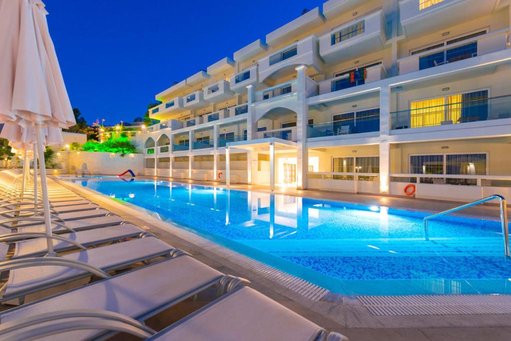 Lindos White Hotel & Suites - Best Hotels with Free Breakfast in Rhodes