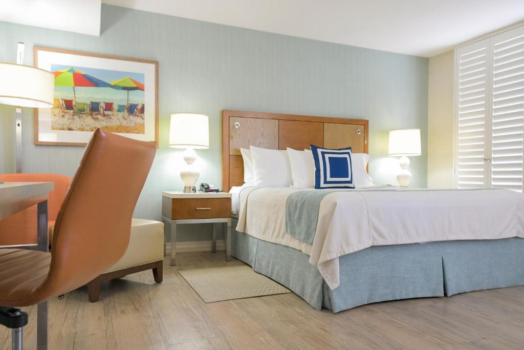 Gateway Hotel Santa Monica - Best Parking Hotels in Santa Monica, CA