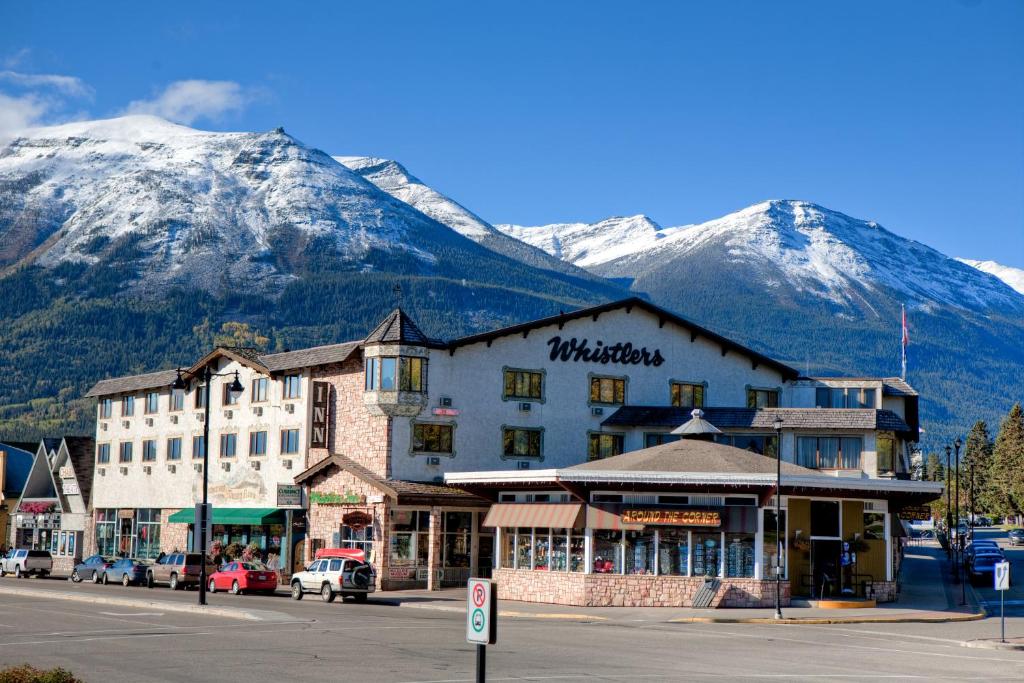 Whistler's Inn - Best Hotels in Jasper National Park