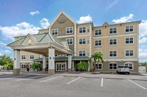 Country Inn & Suites by Radisson, Tampa Airport North, FL - Best Radisson Hotel Group in Florida