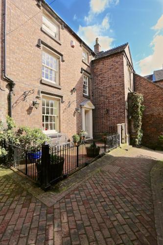 The Library House B&B - Best Hotels in Shropshire
