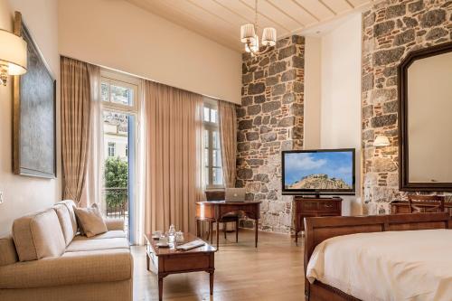 Xenon Inn - Best Hotels in Peloponnese