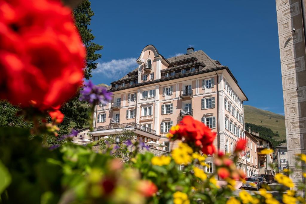Hotel Engiadina - Best Hotels in Zuoz