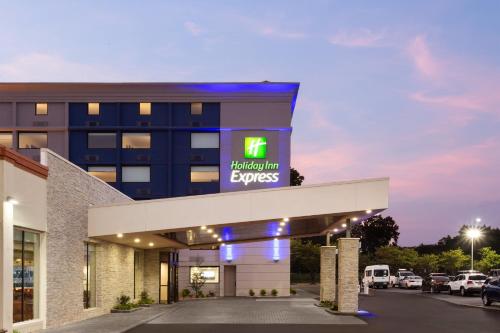 Holiday Inn Express Atlanta Airport - North, an IHG Hotel
