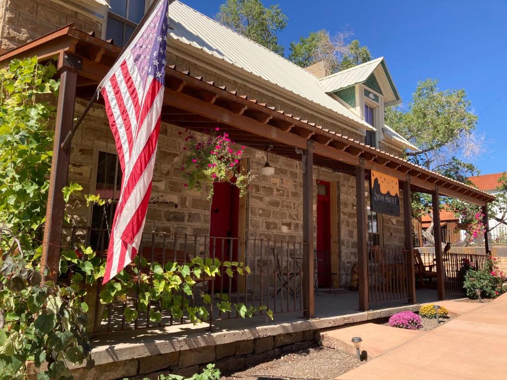 Stone House Inn - Best Hotels in Colorado
