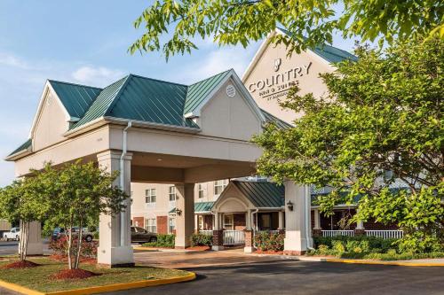 Country Inn & Suites by Radisson, Chester, VA - Best Radisson Hotel Group in Virginia