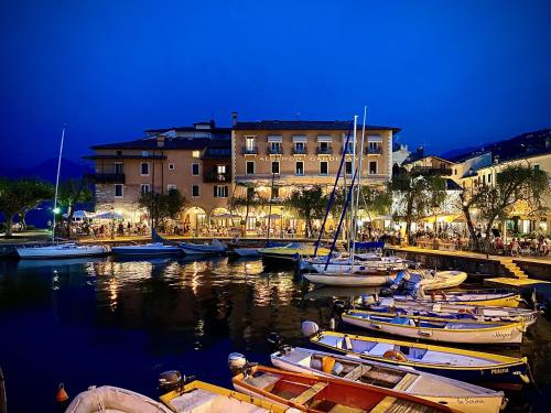 Albergo Gardesana - Best Hotels in Italian Lakes