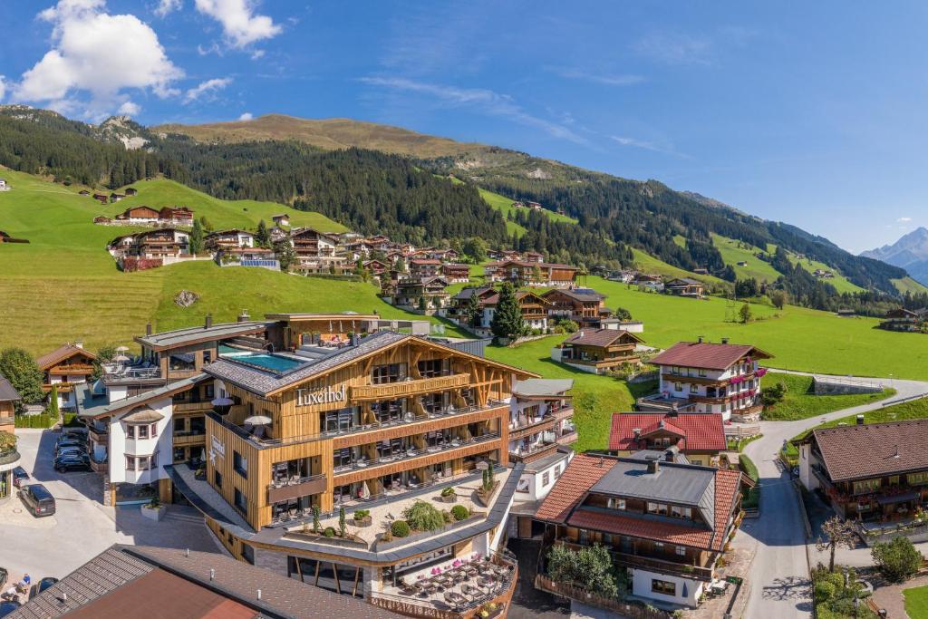 Hotel Alpin Spa Tuxerhof - Best Hotels in Tux