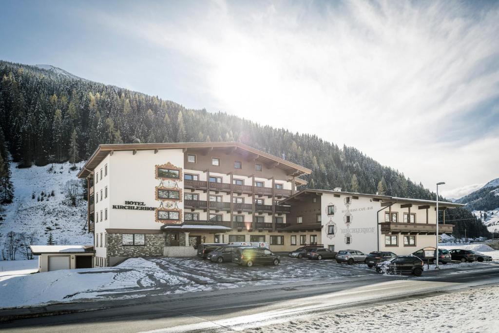Hotel Kirchlerhof - Best Pool Hotels in Innsbruck