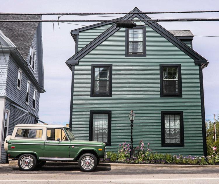 GREAT ISLAND INN - A Modern Boutique Hotel - Best Hotels in New Hampshire