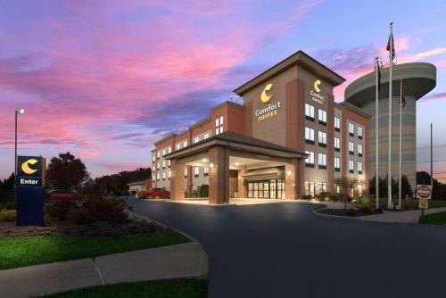 Comfort Suites Columbus East Broad - Best Hotels with Free Breakfast in Columbus, OH