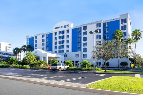 SpringHill Suites by Marriott Miami Airport South Blue Lagoon Area - Best Pool Hotels in Miami, FL