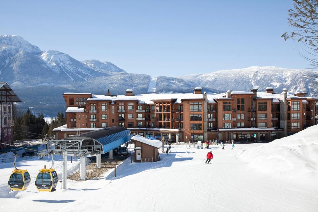 Sutton Place Hotel Revelstoke Mountain Resort - Best Parking Hotels in British Columbia