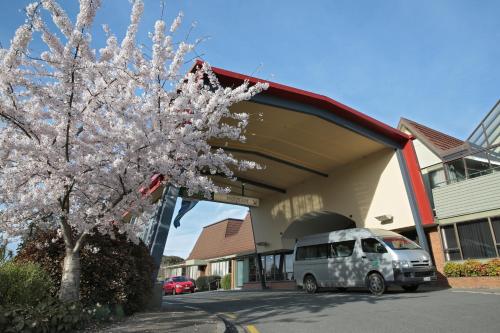 Ascot Park Hotel - Best Hotels with Airport Shuttle Service in New Zealand