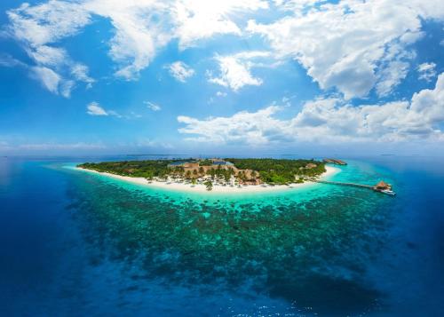 Reethi Faru Resort - Stay 5 Nights or more & Enjoy a Free Sunset Cruise - Best Value Hotels in Maldives