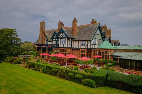 Piersland House - Best Hotels with Free Breakfast in Scotland