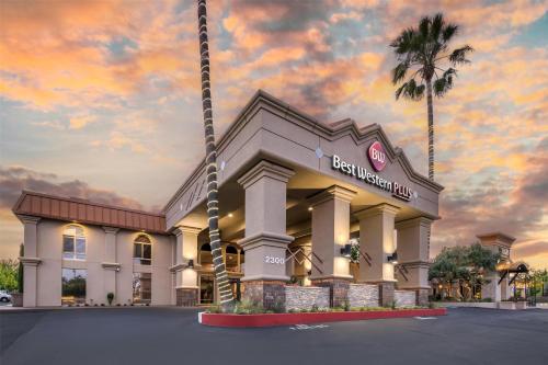 Best Western Plus Hilltop Inn - Best Business Hotels in Redding, CA
