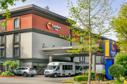 Comfort Inn & Suites Sea-Tac Airport - Best Parking Hotels in SeaTac, WA