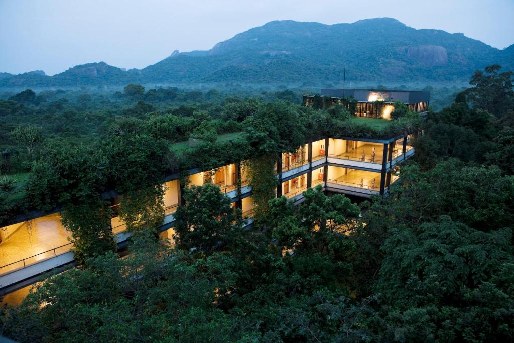 Heritance Kandalama - Geoffrey Bawa-Designed Hotels Sri Lanka