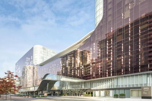 JW Marriott Parq Vancouver - Best Spa Hotels in Canada