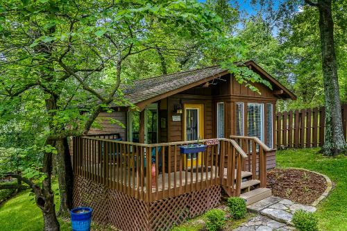 The Woods Cabins - Best Hotels in Eureka Springs