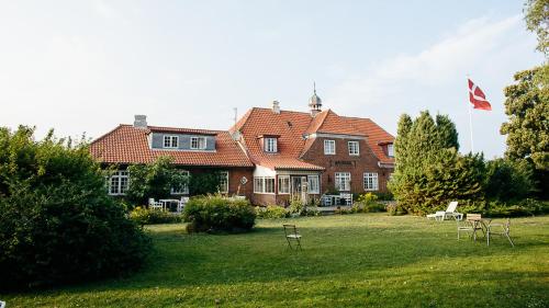 Langebjerg Pension & Spisested