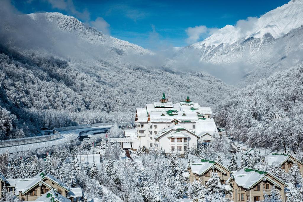 Grand Hotel Polyana - Best Hotels with Free Breakfast in Russia
