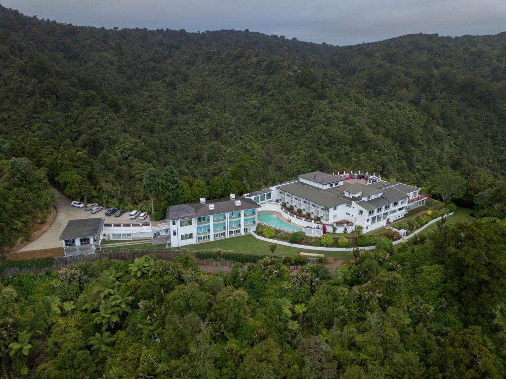 Waitakere Resort & Spa - Best Hotels in North Island