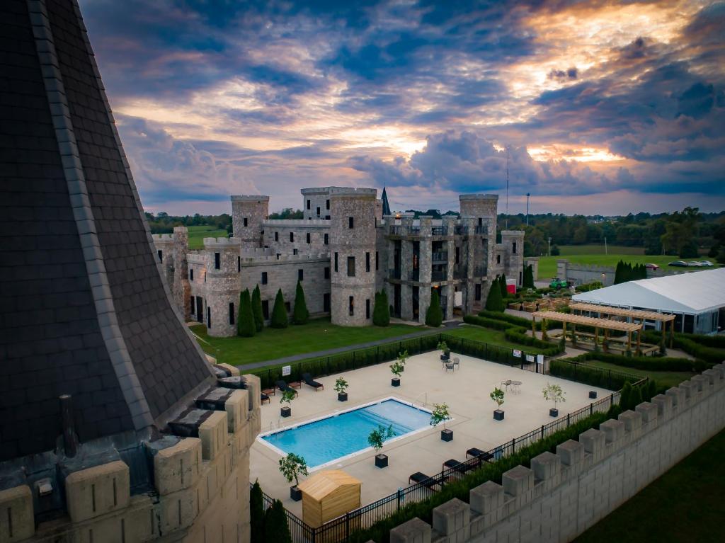 Kentucky Castle - Best Hotels in Kentucky