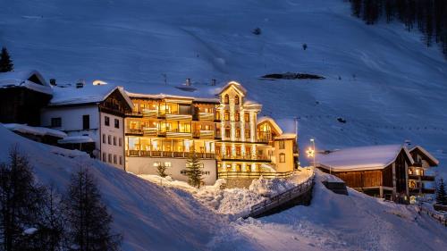 LARET private Boutique Hotel - Adults only