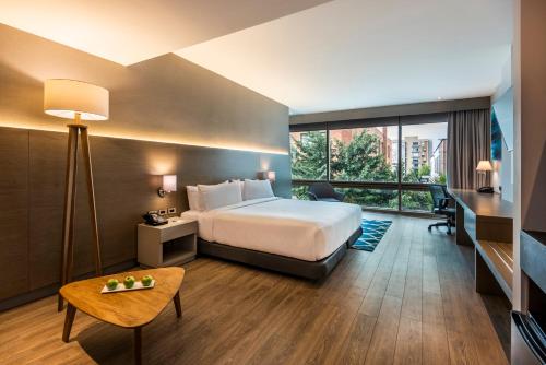 Holiday Inn Express Bogotá - Parque La 93 by IHG - Best Hotels with Free Breakfast in Bogotá