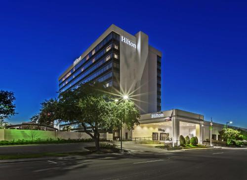 Hilton Waco - Best Parking Hotels in Waco, TX
